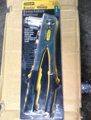 คีมย้ำรีเว็ท STANLEY