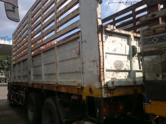 รถอิซูซุ 10 ล้อ รั้ว FVM 230 แรงม้า  ปี 50  สนใจติดต่อ 081 - 6079515