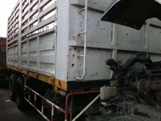 รถอิซูซุ 10 ล้อ รั้ว FVM 230 แรงม้า  ปี 50  สนใจติดต่อ 081 - 6079515