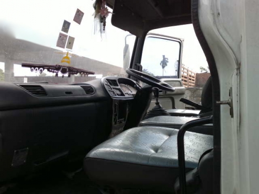 รถอิซูซุ 10 ล้อ รั้ว FVM 230 แรงม้า  ปี 50  สนใจติดต่อ 081 - 6079515