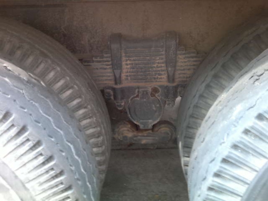 รถอิซูซุ 10 ล้อ รั้ว FVM 230 แรงม้า  ปี 50  สนใจติดต่อ 081 - 6079515