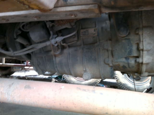 รถอิซูซุ 10 ล้อ รั้ว FVM 230 แรงม้า  ปี 50  สนใจติดต่อ 081 - 6079515