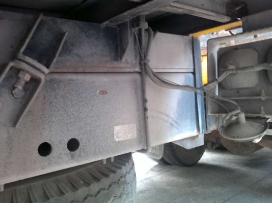 รถอิซูซุ 10 ล้อ รั้ว FVM 230 แรงม้า  ปี 50  สนใจติดต่อ 081 - 6079515