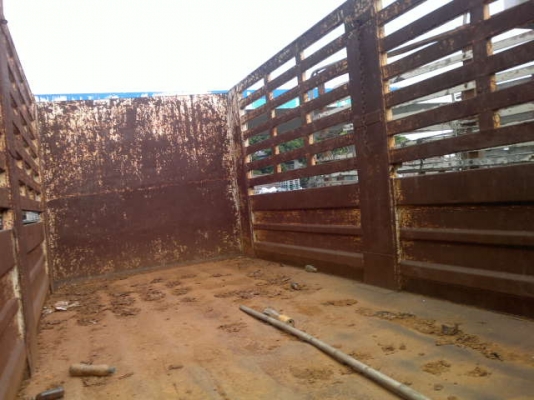 รถอิซูซุ 10 ล้อ รั้ว FVM 230 แรงม้า  ปี 50  สนใจติดต่อ 081 - 6079515