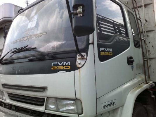 รถอิซูซุ 10 ล้อ รั้ว FVM 230 แรงม้า  ปี 50  สนใจติดต่อ 081 - 6079515