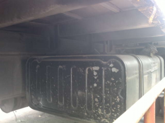 รถอิซูซุ 10 ล้อ รั้ว FVM 230 แรงม้า  ปี 50  สนใจติดต่อ 081 - 6079515