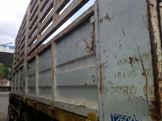 รถอิซูซุ 10 ล้อ รั้ว FVM 230 แรงม้า  ปี 50  สนใจติดต่อ 081 - 6079515