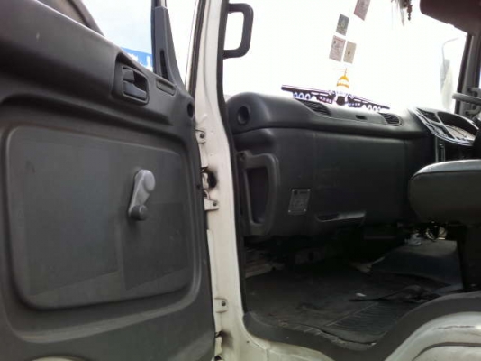 รถอิซูซุ 10 ล้อ รั้ว FVM 230 แรงม้า  ปี 50  สนใจติดต่อ 081 - 6079515