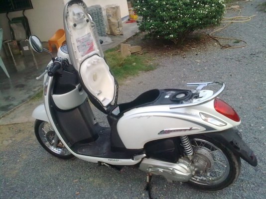 ขาย scoopy i ตัวล่าสุด ปี 55 รถ 8 เดือน วิ่ง4400โลเดิมสนิท