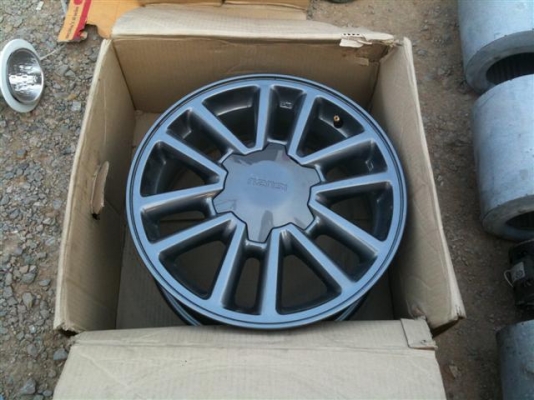 แม๊ก อีซูซุ DMAX ขอบ 16 พร้อม ใหม่แกะกล่อง ครบ 4 วง