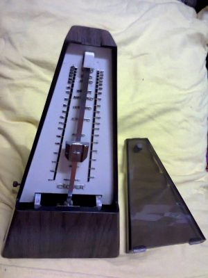 อะไรไม่รู้ดูเอา