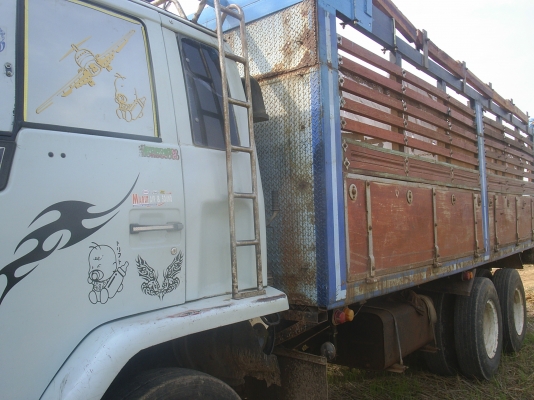 ต้องการขายกระบะดั้มพร้อมแซสซีและลูกดั้ม ต้องการขายด่วนๆเพราะร้อนเงิน