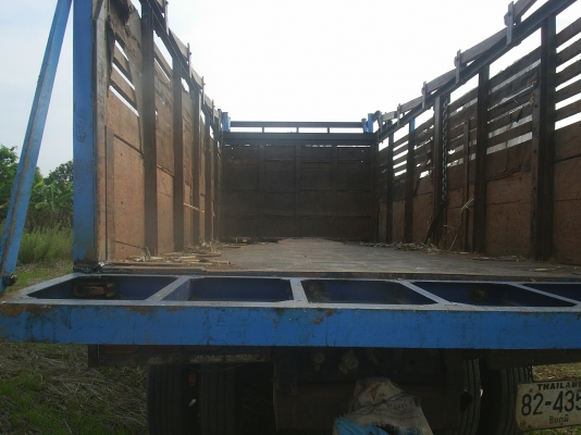 ต้องการขายกระบะดั้มพร้อมแซสซีและลูกดั้ม ต้องการขายด่วนๆเพราะร้อนเงิน