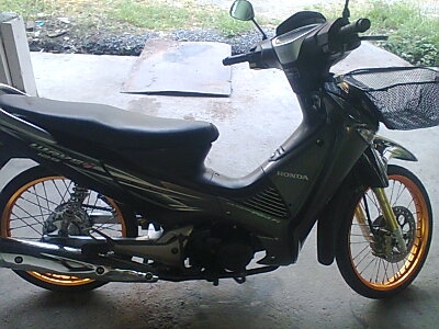 ขายเวฟ125  ไอเครื่องเดิม ไม่เคยแกะ แต่งสวยนิดหน่อย ราคา 22000 บาท