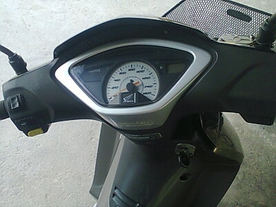 ขายเวฟ125  ไอเครื่องเดิม ไม่เคยแกะ แต่งสวยนิดหน่อย ราคา 22000 บาท