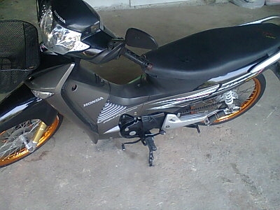 ขายเวฟ125  ไอเครื่องเดิม ไม่เคยแกะ แต่งสวยนิดหน่อย ราคา 22000 บาท