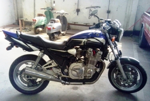 ขายด่วน Ducati , yamaha xjr , yamaha maxam สนใจคลิ๊กเลย