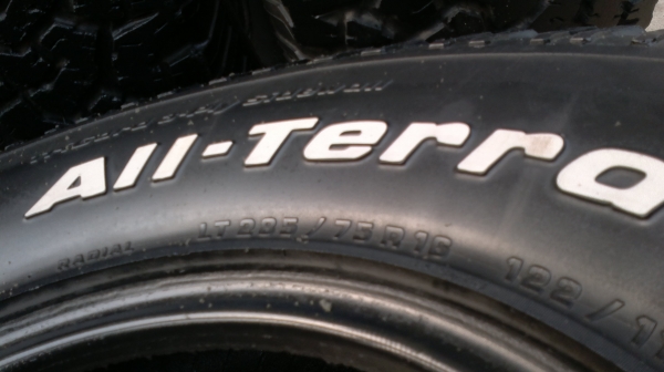 ยาง  BF 285-75-16