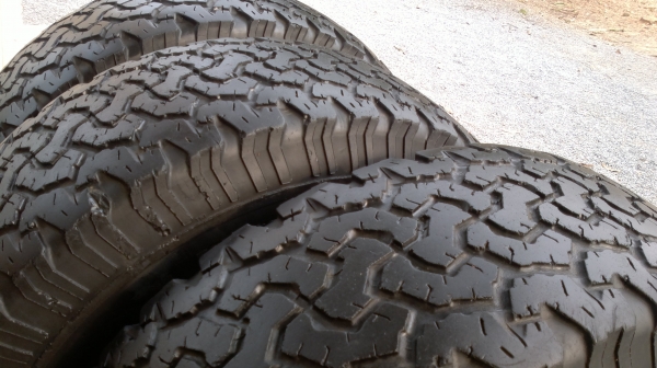 ยาง  BF 285-75-16