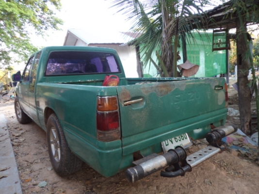 ขายรถกะบะแค็บอีซูซุ ปี33 พวงมาลัยเพาเวอร์ ล้อแม็กสภาพดีพร้อมใช้