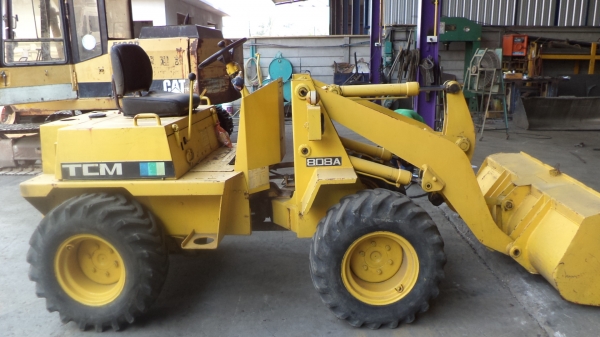 808A-06099 รถตักล้อยาง TCM รถเก่าจากญี่ปุ่นครับ