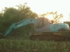 KOBELCO MARK V SUPER SK-200 รถสวยสภาพดีมากครับพร้อมทำงานได้เลย ไฟฟ้าหน้าจอครบ ทำงานเร็วมากไม่มีปัญหาเลย เครื่องแห้งดีไม่มีเยิ้ม บูมอาร์มสวยไม่มีปะ ช่วงล่างดีเต็มดีพร้อมลุยงานได้เลย เอกสารใบอินวอยซ์ครบพร้อม ราคาต่อรองได้ครับ