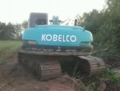 KOBELCO MARK V SUPER SK-200 รถสวยสภาพดีมากครับพร้อมทำงานได้เลย ไฟฟ้าหน้าจอครบ ทำงานเร็วมากไม่มีปัญหาเลย เครื่องแห้งดีไม่มีเยิ้ม บูมอาร์มสวยไม่มีปะ ช่วงล่างดีเต็มดีพร้อมลุยงานได้เลย เอกสารใบอินวอยซ์ครบพร้อม ราคาต่อรองได้ครับ