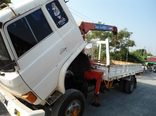 ขายรถบรรทุก 6ล้อ ติดเครน