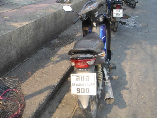 อยู่ห้วยขวางขาย Honda Wave100s ปี51 รถเครื่องเดิมไม่เคยเเกะ