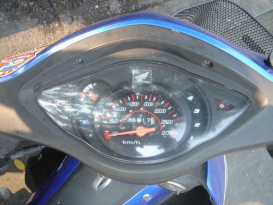 อยู่ห้วยขวางขาย Honda Wave100s ปี51 รถเครื่องเดิมไม่เคยเเกะ