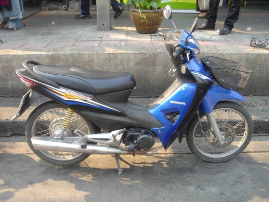 อยู่ห้วยขวางขาย Honda Wave100s ปี51 รถเครื่องเดิมไม่เคยเเกะ