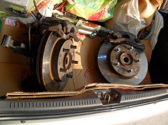 ดุมล้อ+ดิส+คาริปเปอร์  mazda 323