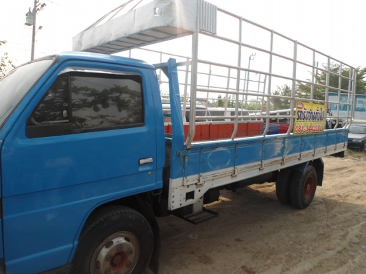 ขายรถ 6ล้อ NPR ยาว 5เมตร ยี่ห้อ Isuzu, สีฟ้า-ขาว