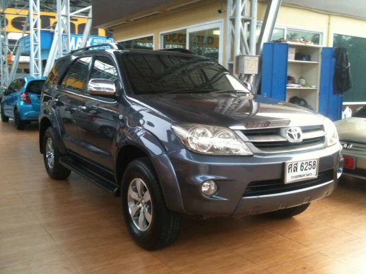 TOYOTA FORTUNER 2.7 เบนซิน ติดแก๊สแล้ว วิ่งไม่เยอะ
