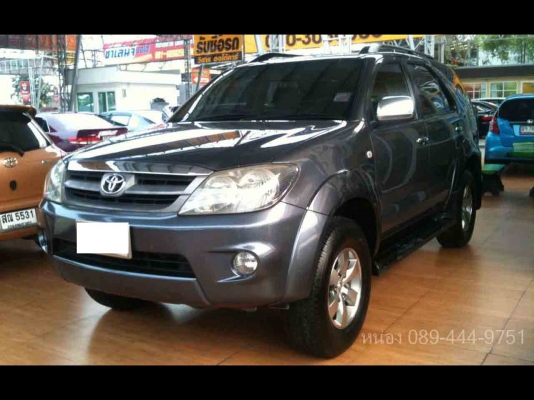 Toyota Fortuner  2.7V AT  4WD   2005