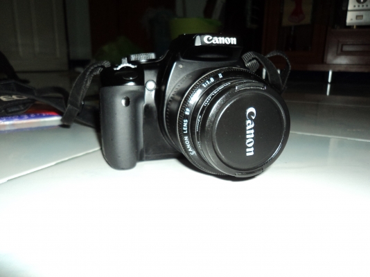 ขายกล้องเเคนนอล eos 400d พร้อมอุปกรณ์ทั้งหมดเมม4g