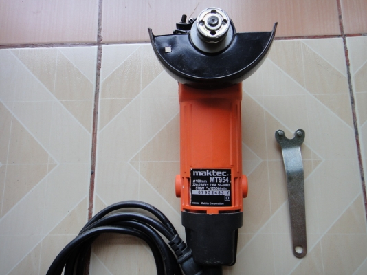 หินเจียร Maktec 4" สภาพ 95 \% หินเจียร Maktec 4" สภาพ 95 \%