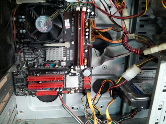 ขายคอมพิวเตอร์ขายถูกๆ ครับ