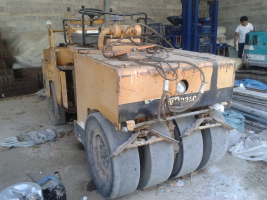 ขายรถบด 3.5 ตัน สั่นได้ ขายรถบด 3.5 ตัน สั่นได้