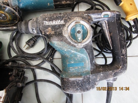 เครื่องตัดไฟเบอร์Maktec,Bosch สว่าน3ระบบBosch,Makita เลื่อยวงเดือนHitachi สว่านDewalt เครื่องตัดไฟเบอร์Maktec,Bosch สว่าน3ระบบBosch,Makita เลื่อยวงเดือนHitachi สว่านDewalt