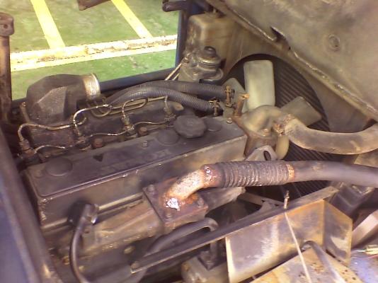 ต้องการขายรถ komatsu  3 ton