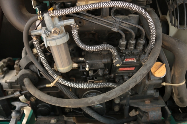 มี VDO Komatsu PC20-7 หัวเก๋ง เครื่องดำ สามสูบ ปั้มเฟือง แทรกยาง