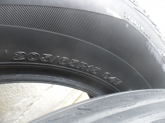 ยาง บริสโตน 205/65R15 ปี12 สวยๆ4 เส้น ราคา 2300 บาท