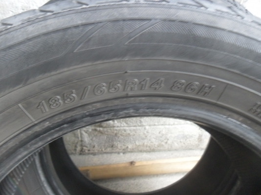 ยาง 185/65R14 สวยๆ 4 เส้น ราคา 1300 บาท