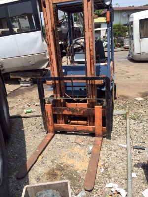 ขาย TOYOTA โฟล์คลิฟท์ 5FD18