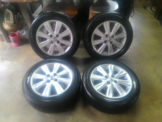 ขาย ล้อเดิมพร้อมยางบริสโตน ปี12 ขอบ15 ขนาดยาง 185/60/15 (ขายแล้ว)
