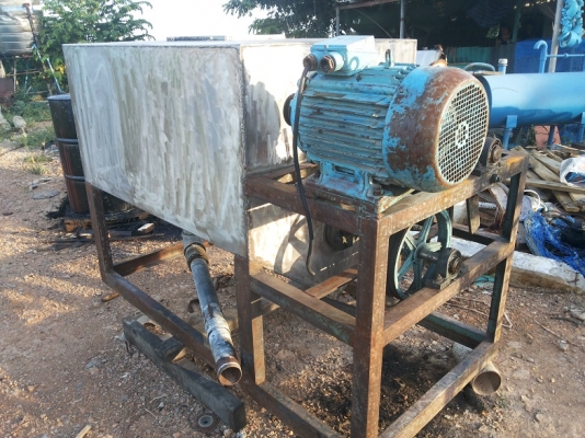 ขายเครื่องผสมแป้ง ถังสแตนเลสขนาด 60 X 80 X 120 ซม.มอเตอร์ 10 แรง ขายเครื่องผสมแป้ง ถังสแตนเลสขนาด 60 X 80 X 120 ซม.มอเตอร์ 10 แรง