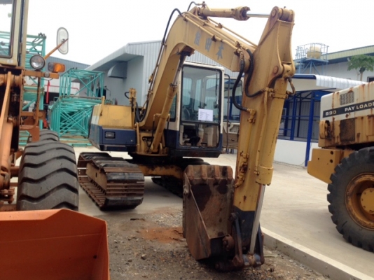 รถขุด Komatsu PC60-6 # SN32053 สต็อกเรา สนใจโทร. 080-6565422 (หนิง)