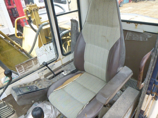 รถขุด Komatsu PC60-6 # SN32053 สต็อกเรา สนใจโทร. 080-6565422 (หนิง)