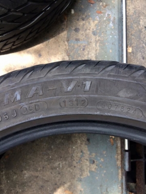 ยางขอบ 17"215/45R17 Maxxis ปี 12 สวยๆ 2เส้น ขาย 1,800 บาท